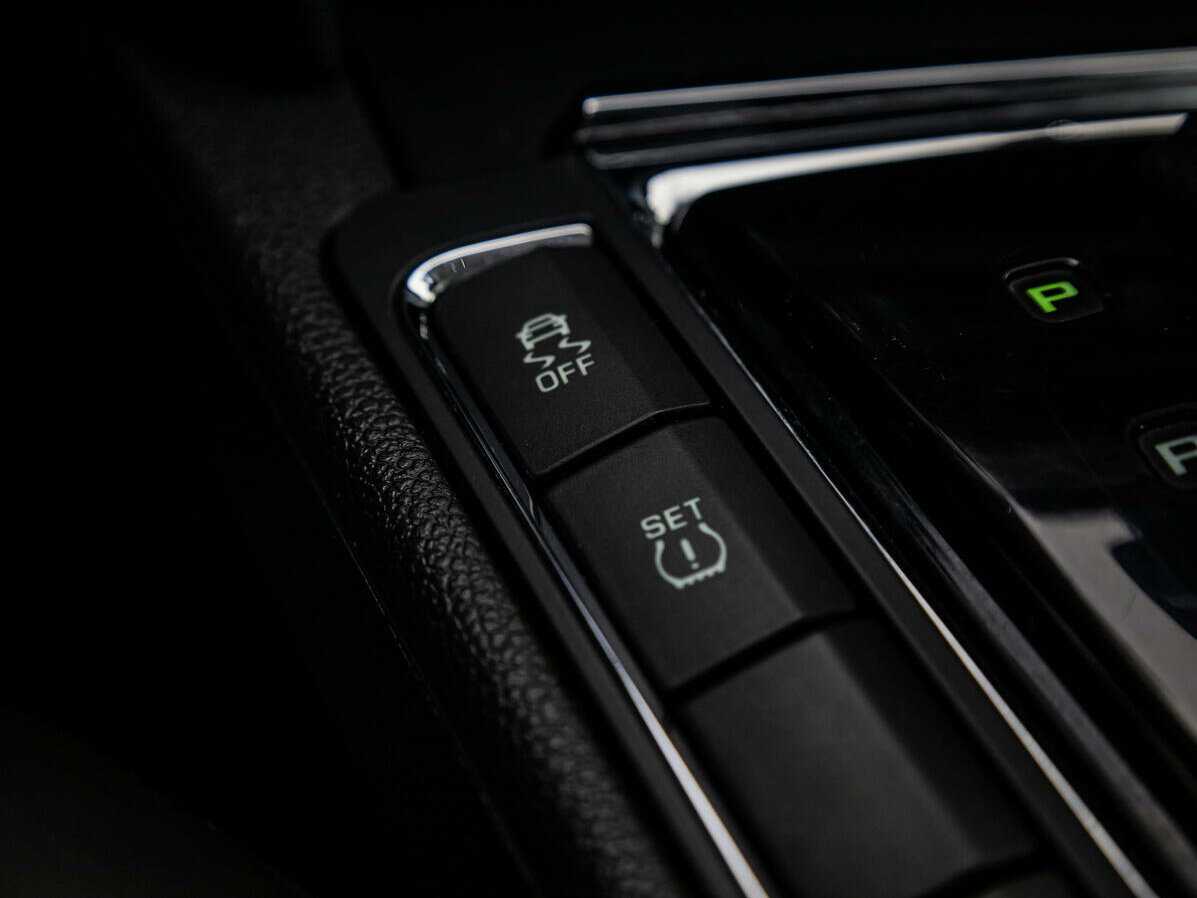 Skoda Superb с пробегом — 2011 год. Фото: #17