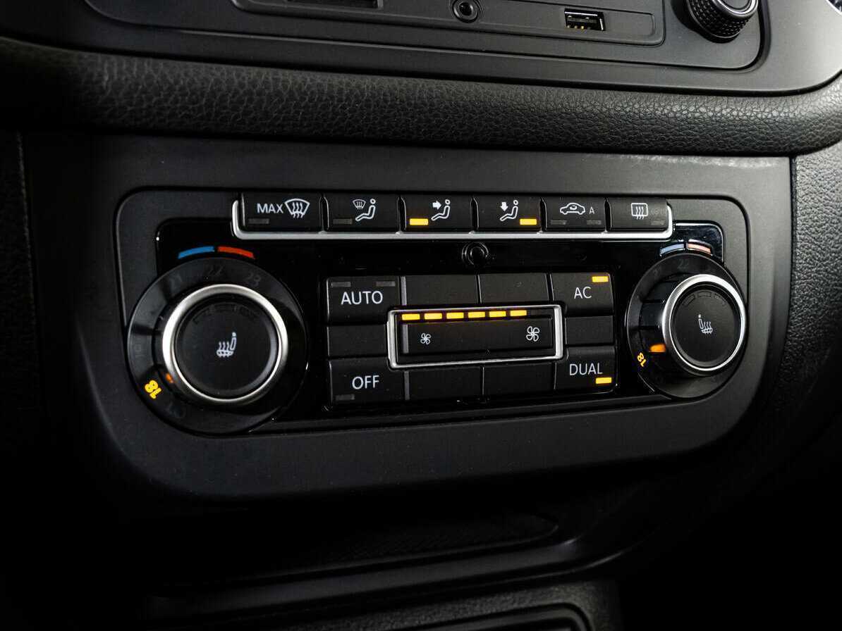 Volkswagen Golf Plus с пробегом — 2009 год. Фото: #13