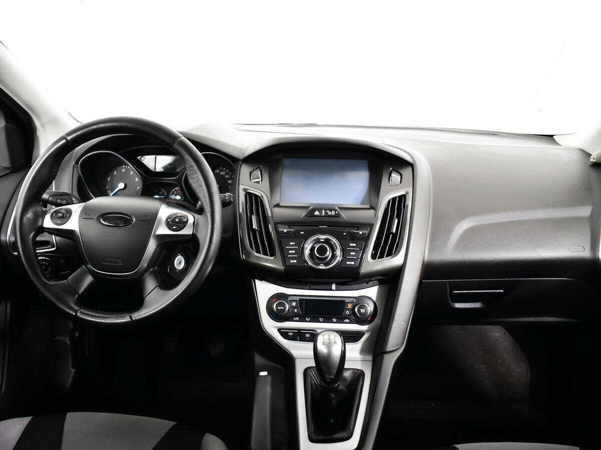 Ford Focus с пробегом — 2013 год. Фото: #11