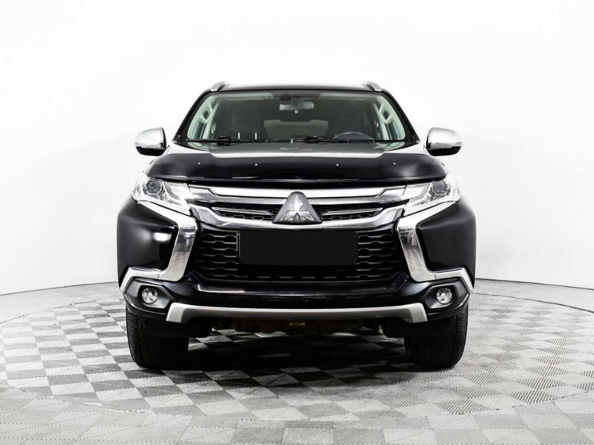 Mitsubishi Pajero Sport с пробегом — 2019 год. Фото: #1