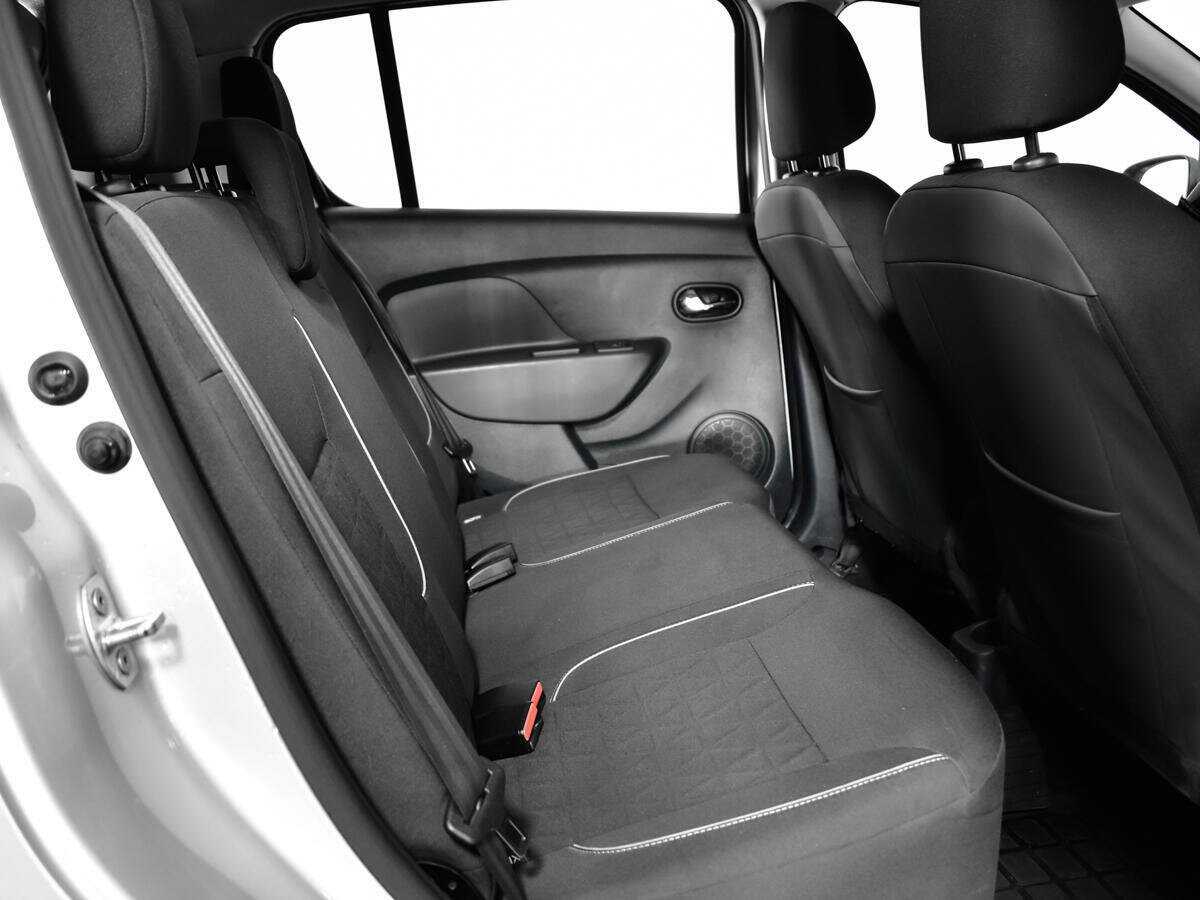 Renault Sandero с пробегом — 2018 год. Фото: #8