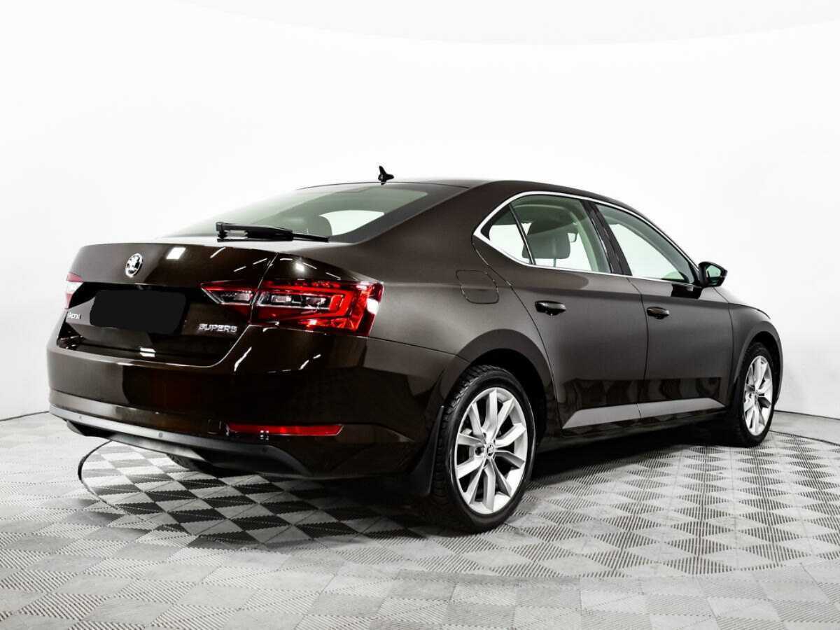 Skoda Superb с пробегом — 2016 год. Фото: #4