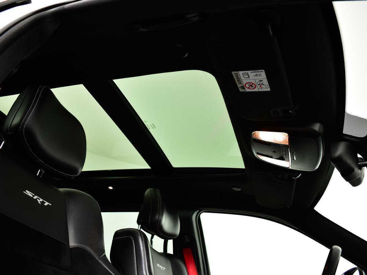 Jeep Grand Cherokee с пробегом — 2016 год. Фото: #12