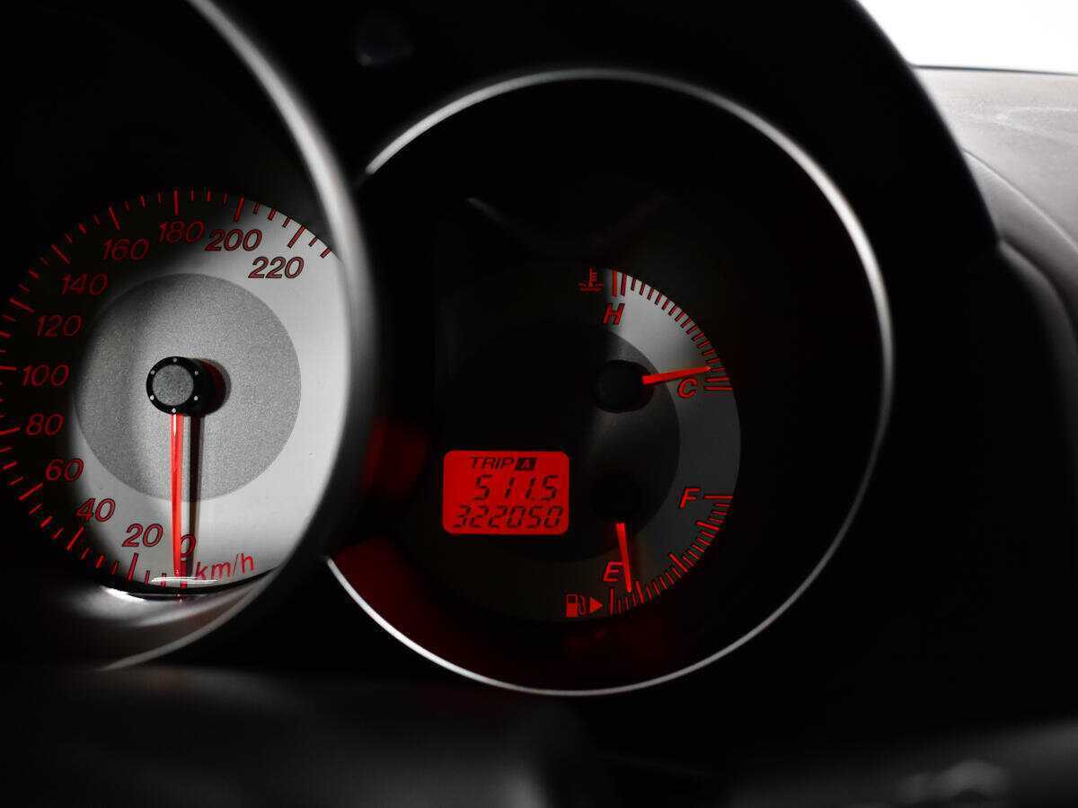 Mazda 3 с пробегом — 2007 год. Фото: #10