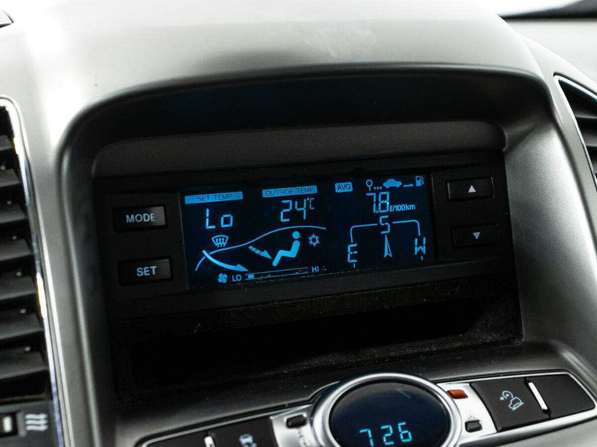 Chevrolet Captiva с пробегом — 2012 год. Фото: #14