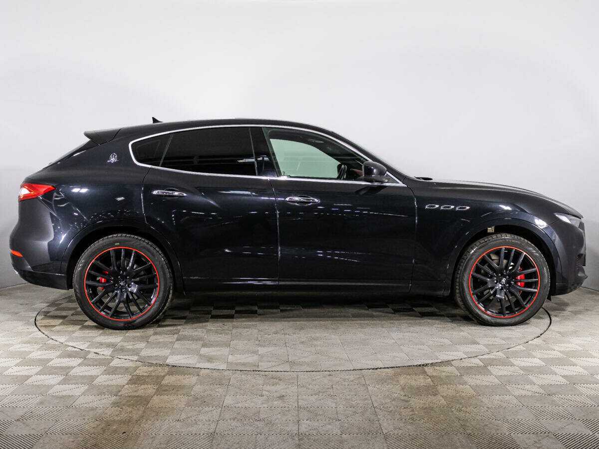 Maserati Levante с пробегом — 2017 год. Фото: #3
