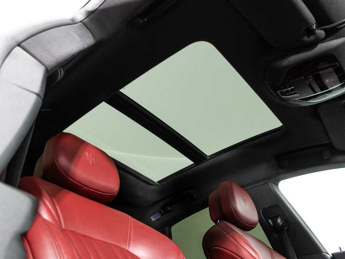 Maserati Levante с пробегом — 2017 год. Фото: #19