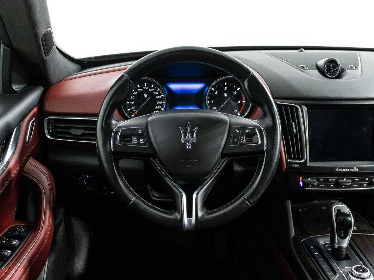 Maserati Levante с пробегом — 2017 год. Фото: #20
