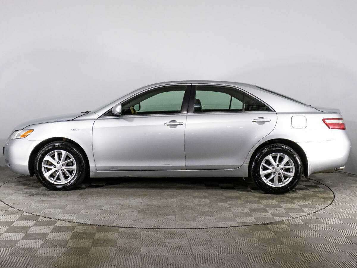 Toyota Camry с пробегом — 2007 год. Фото: #7