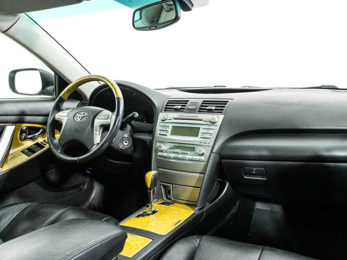 Toyota Camry с пробегом — 2007 год. Фото: #8