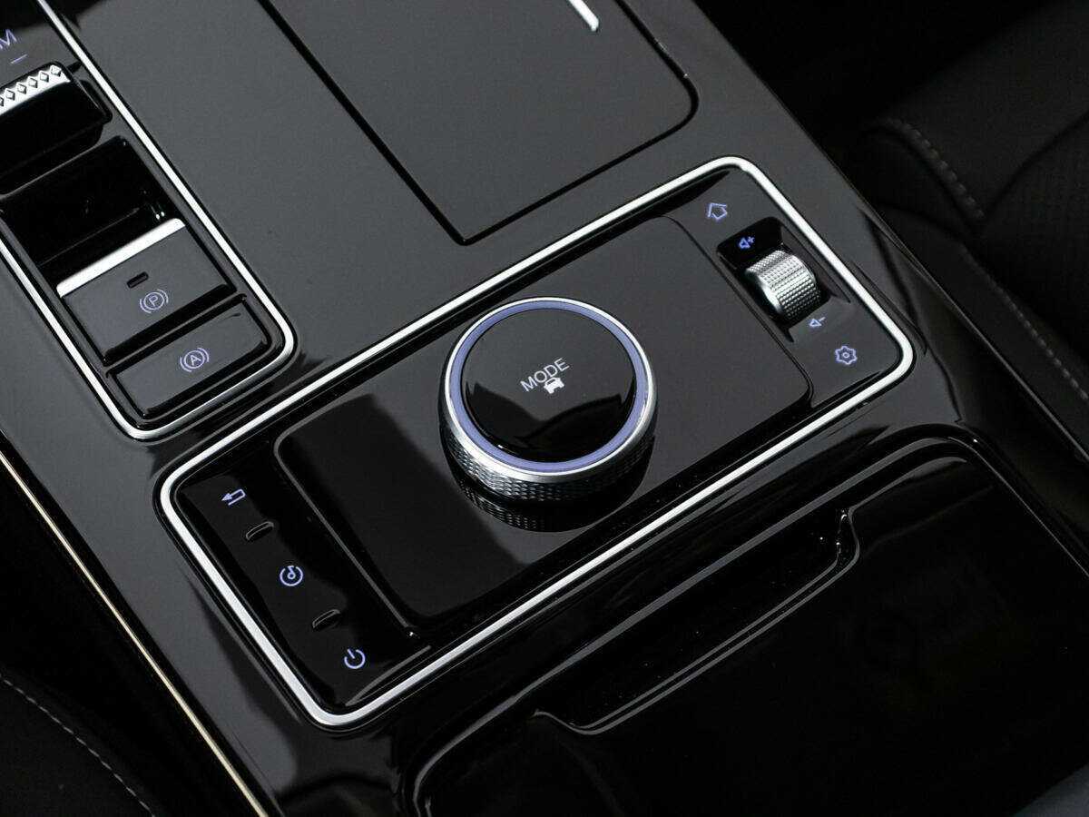 EXEED LX с пробегом — 2023 год. Фото: #17