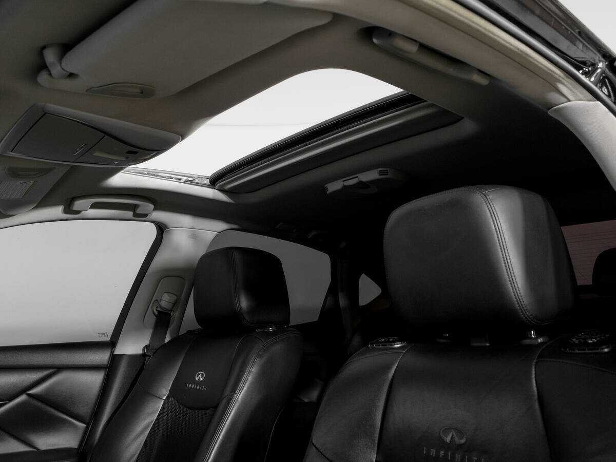 Infiniti M с пробегом — 2010 год. Фото: #14