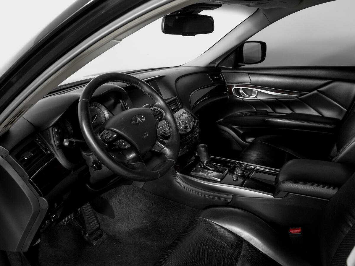 Infiniti M с пробегом — 2010 год. Фото: #16
