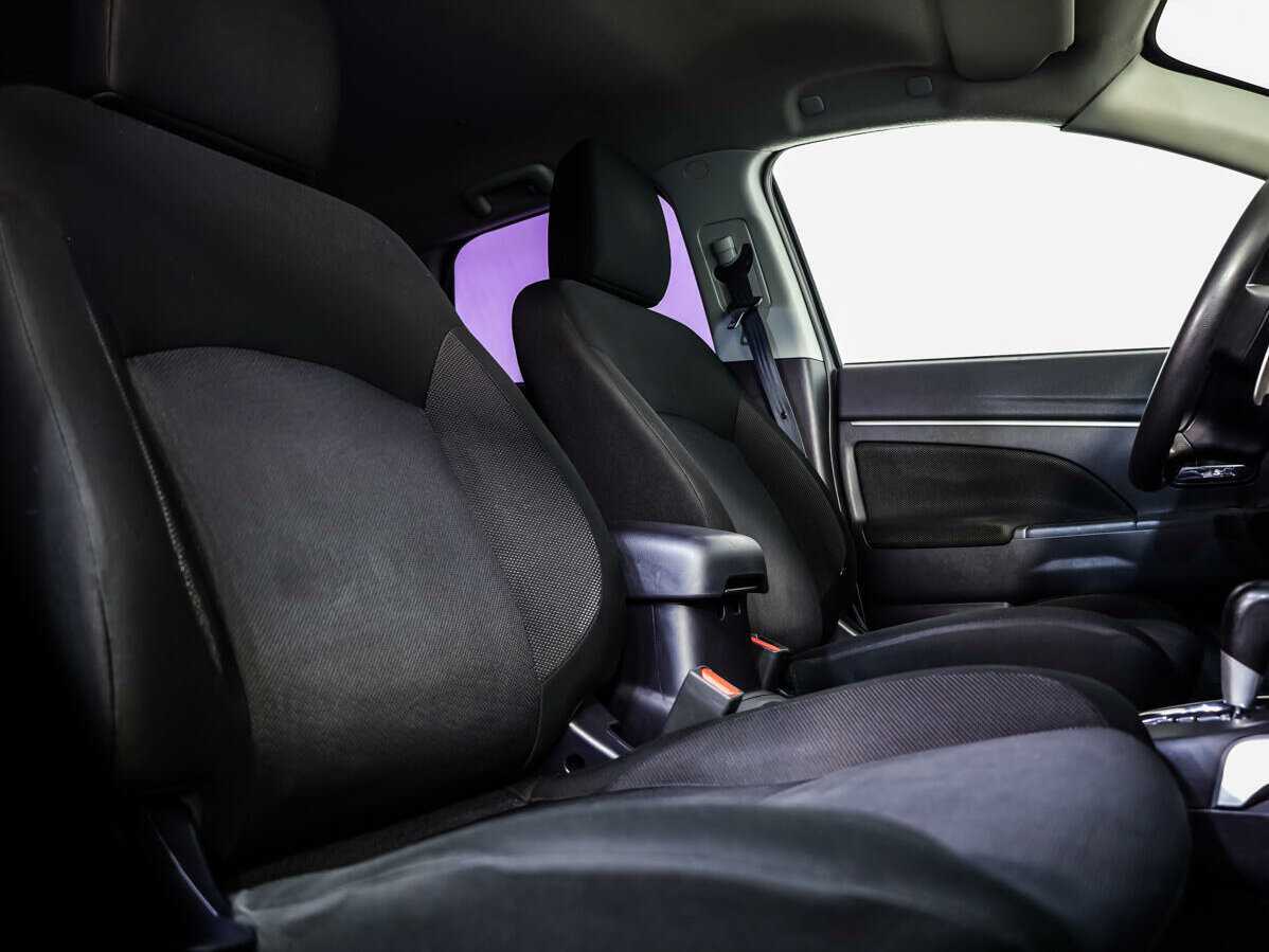 Mitsubishi ASX с пробегом — 2010 год. Фото: #9