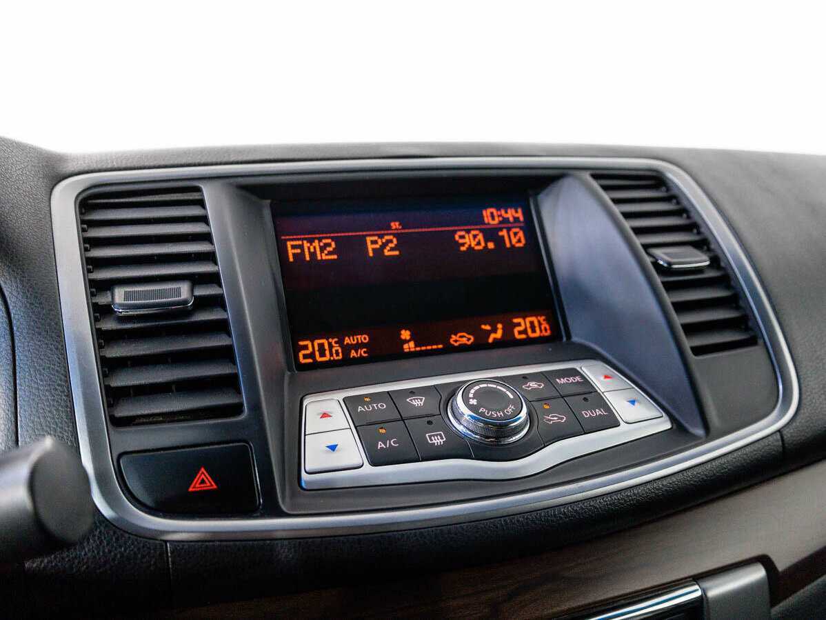 Nissan Teana с пробегом — 2011 год. Фото: #13