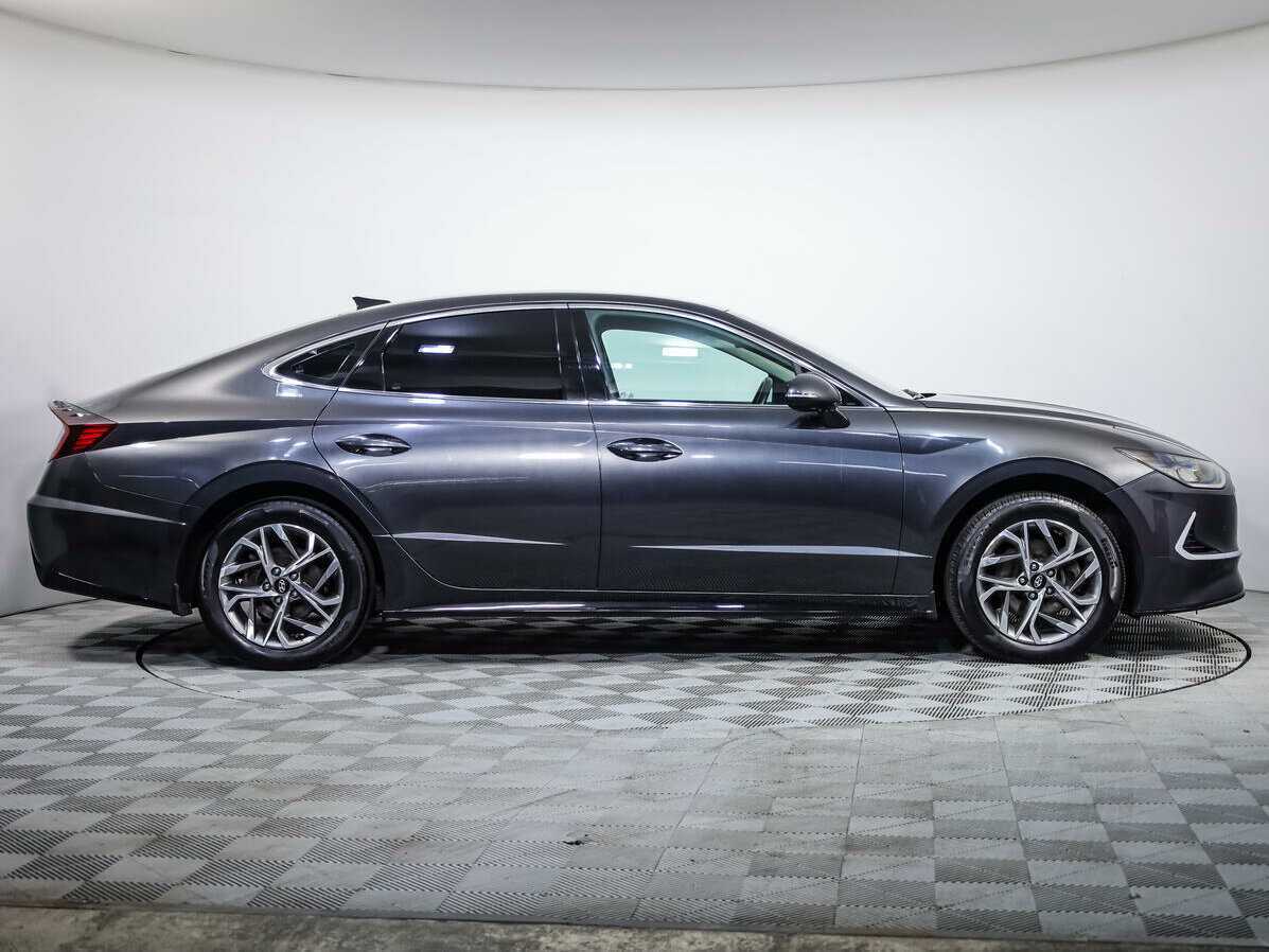Hyundai Sonata с пробегом — 2021 год. Фото: #2