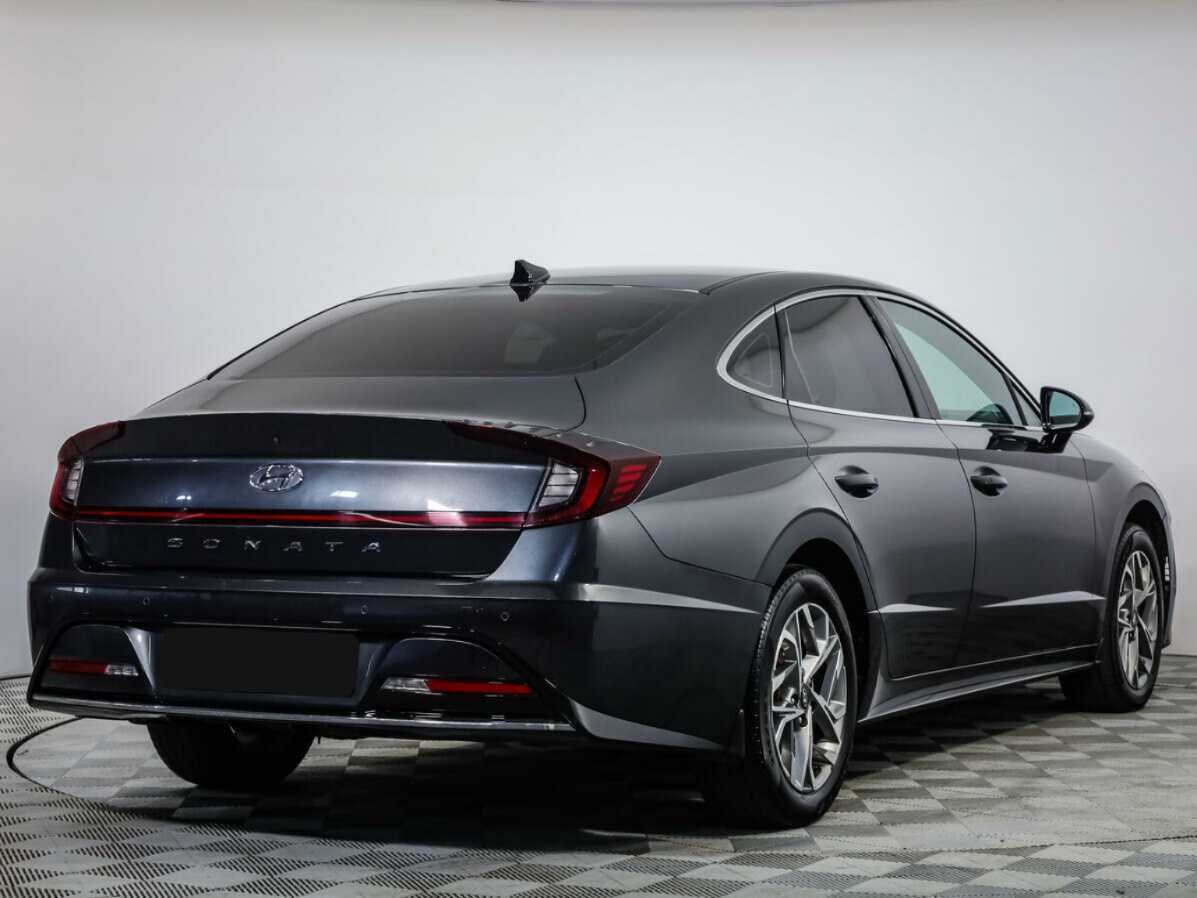 Hyundai Sonata с пробегом — 2021 год. Фото: #3