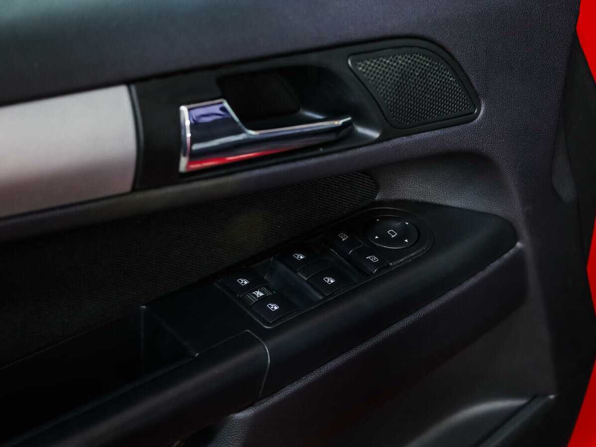 Opel Zafira с пробегом — 2012 год. Фото: #16