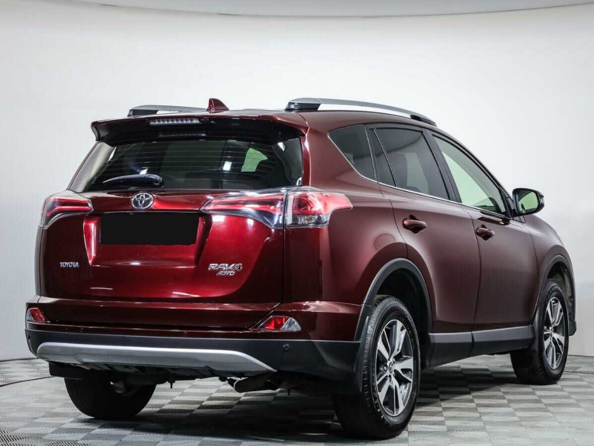 Toyota RAV4 с пробегом — 2015 год. Фото: #3
