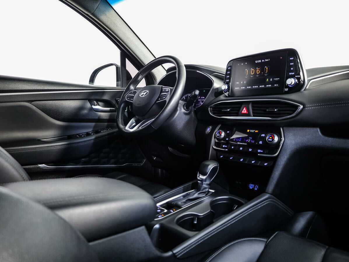 Hyundai Santa Fe с пробегом — 2018 год. Фото: #7