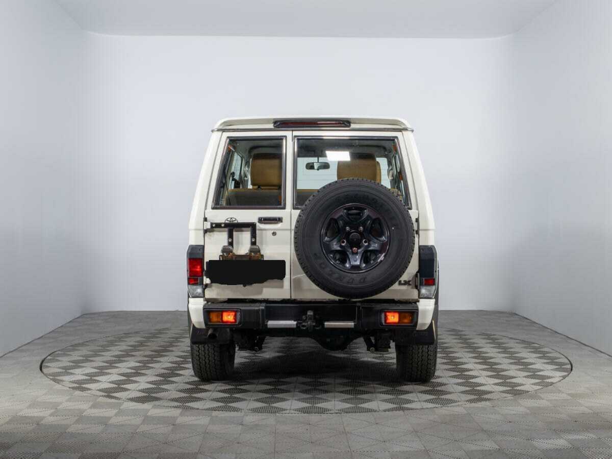 Toyota Land Cruiser с пробегом — 2022 год. Фото: #5
