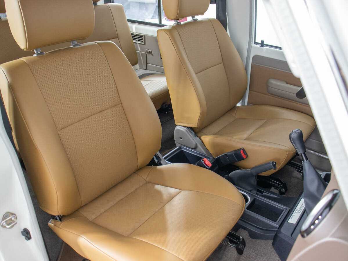 Toyota Land Cruiser с пробегом — 2022 год. Фото: #9