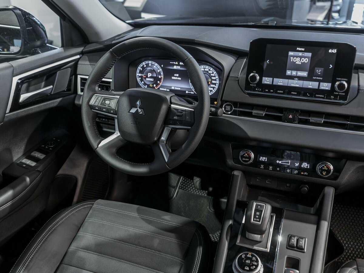 Mitsubishi Outlander с пробегом — 2022 год. Фото: #14