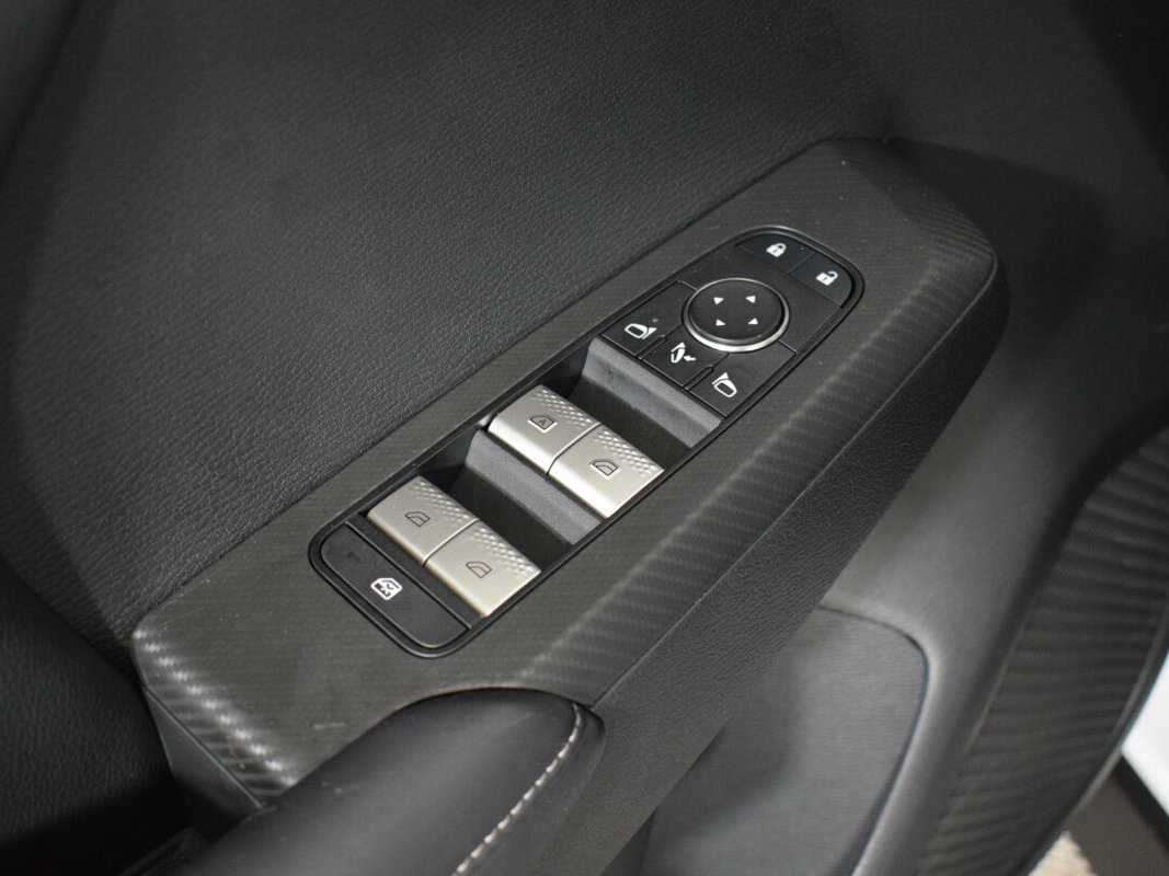 Mitsubishi Outlander с пробегом — 2022 год. Фото: #10