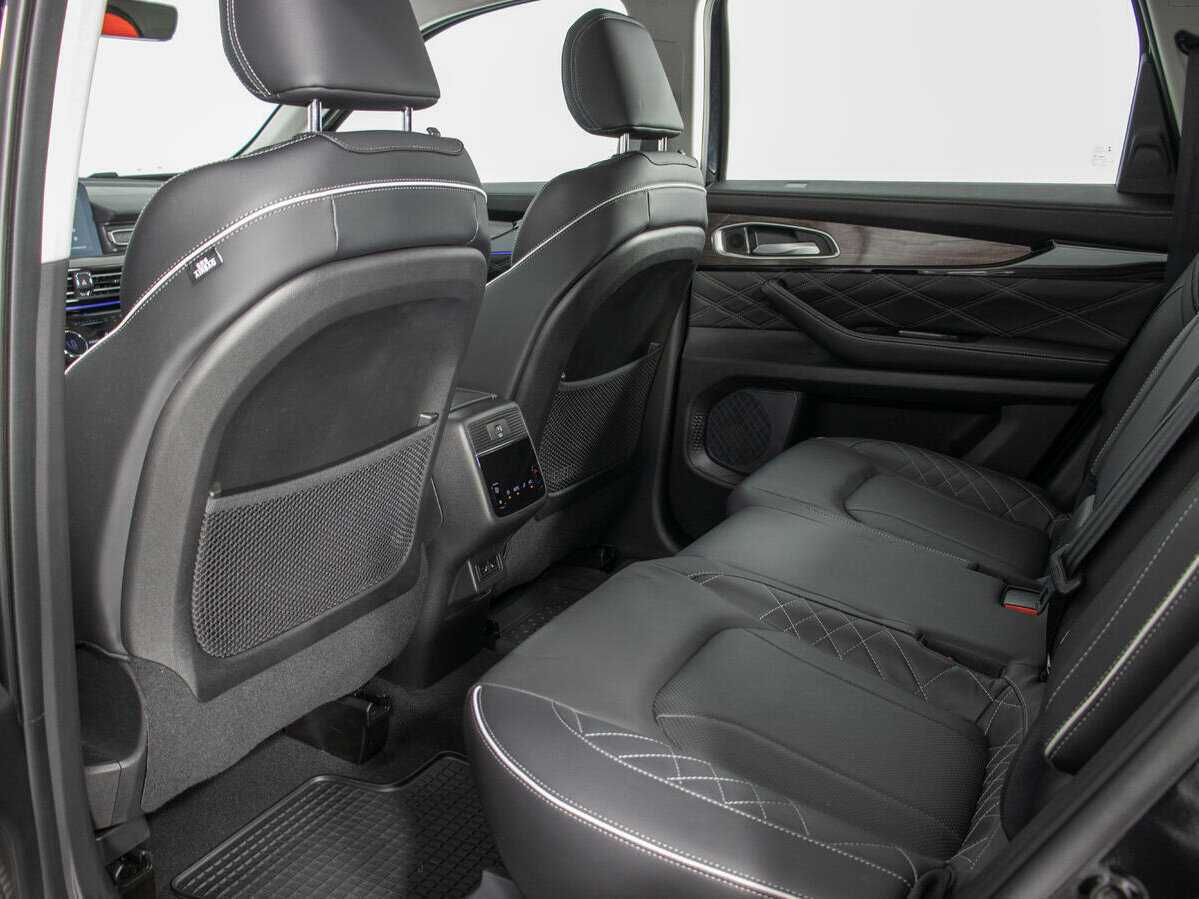 EXEED VX с пробегом — 2023 год. Фото: #13