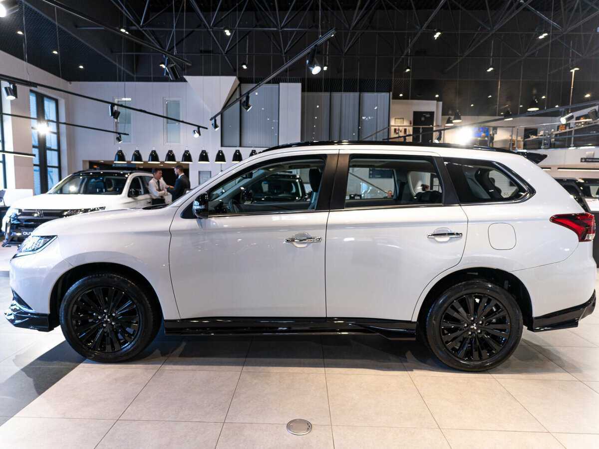 Mitsubishi Outlander с пробегом — 2022 год. Фото: #8