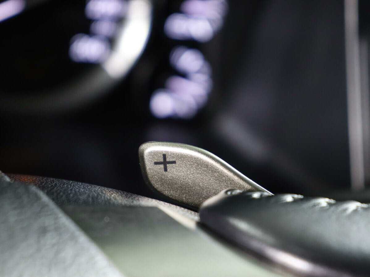 Lexus LX с пробегом — 2015 год. Фото: #19