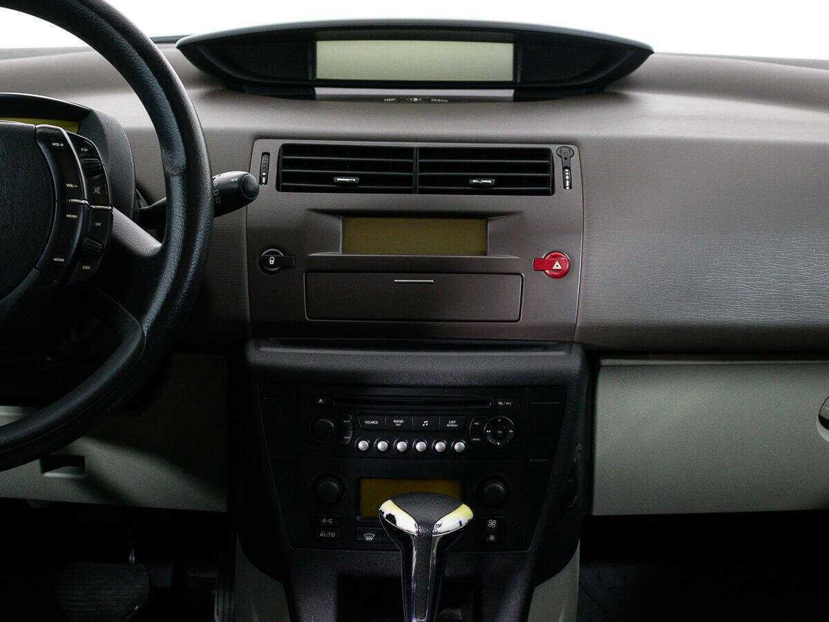 Citroen C4 с пробегом — 2005 год. Фото: #13