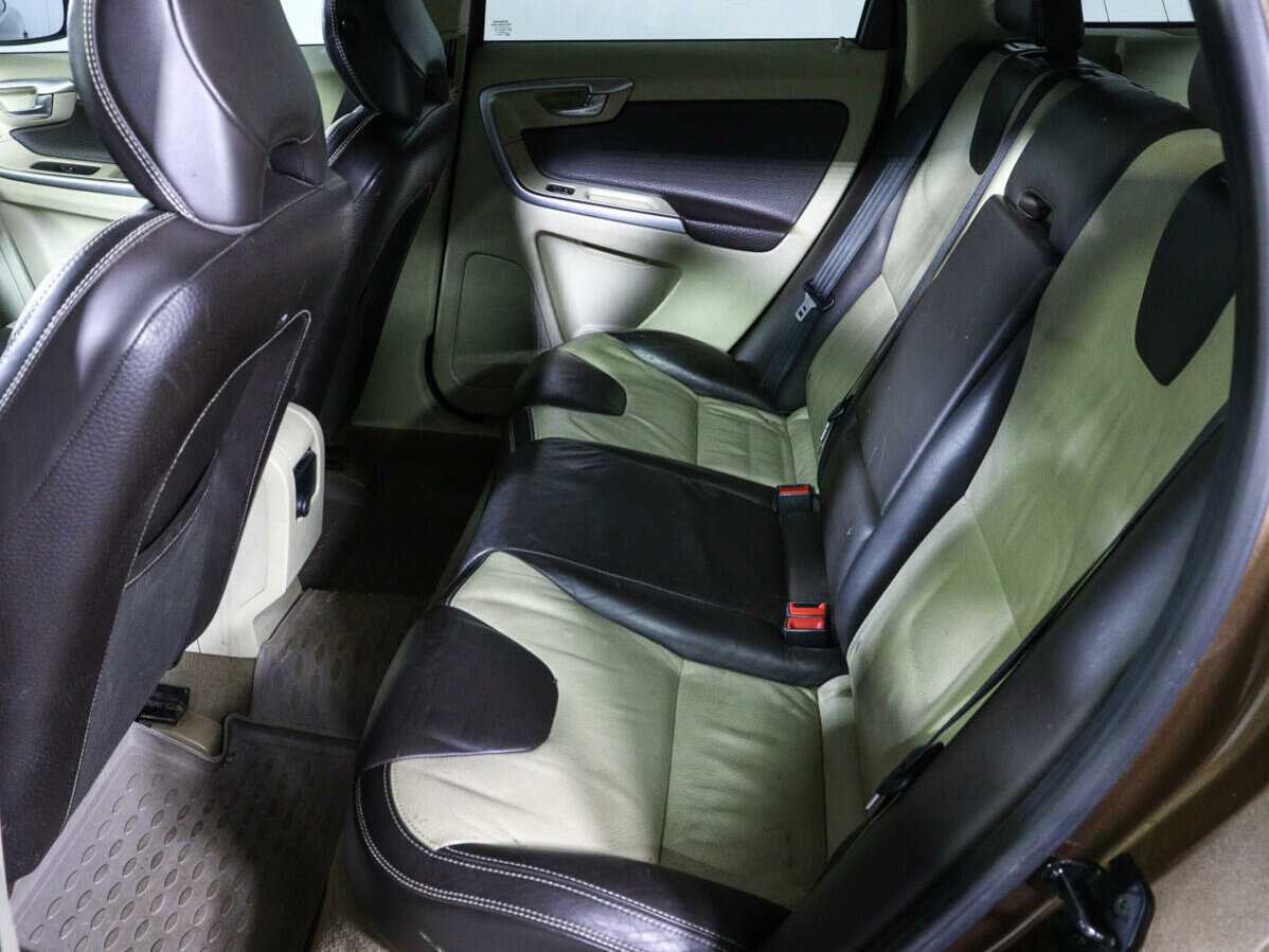 Volvo XC60 с пробегом — 2010 год. Фото: #7