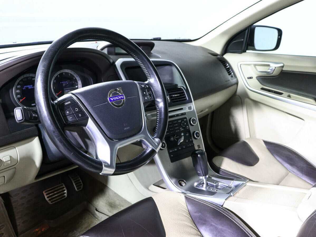 Volvo XC60 с пробегом — 2010 год. Фото: #11