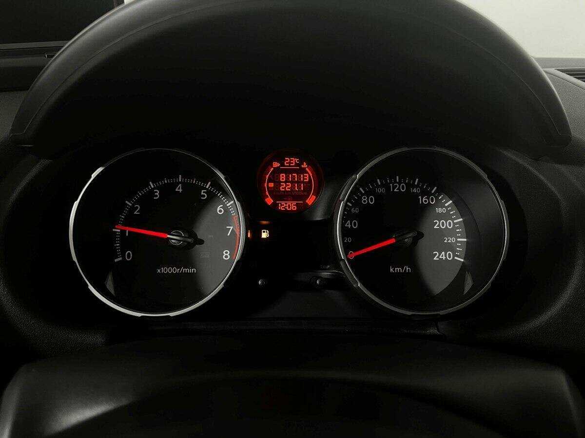 Nissan Qashqai+2 с пробегом — 2008 год. Фото: #10