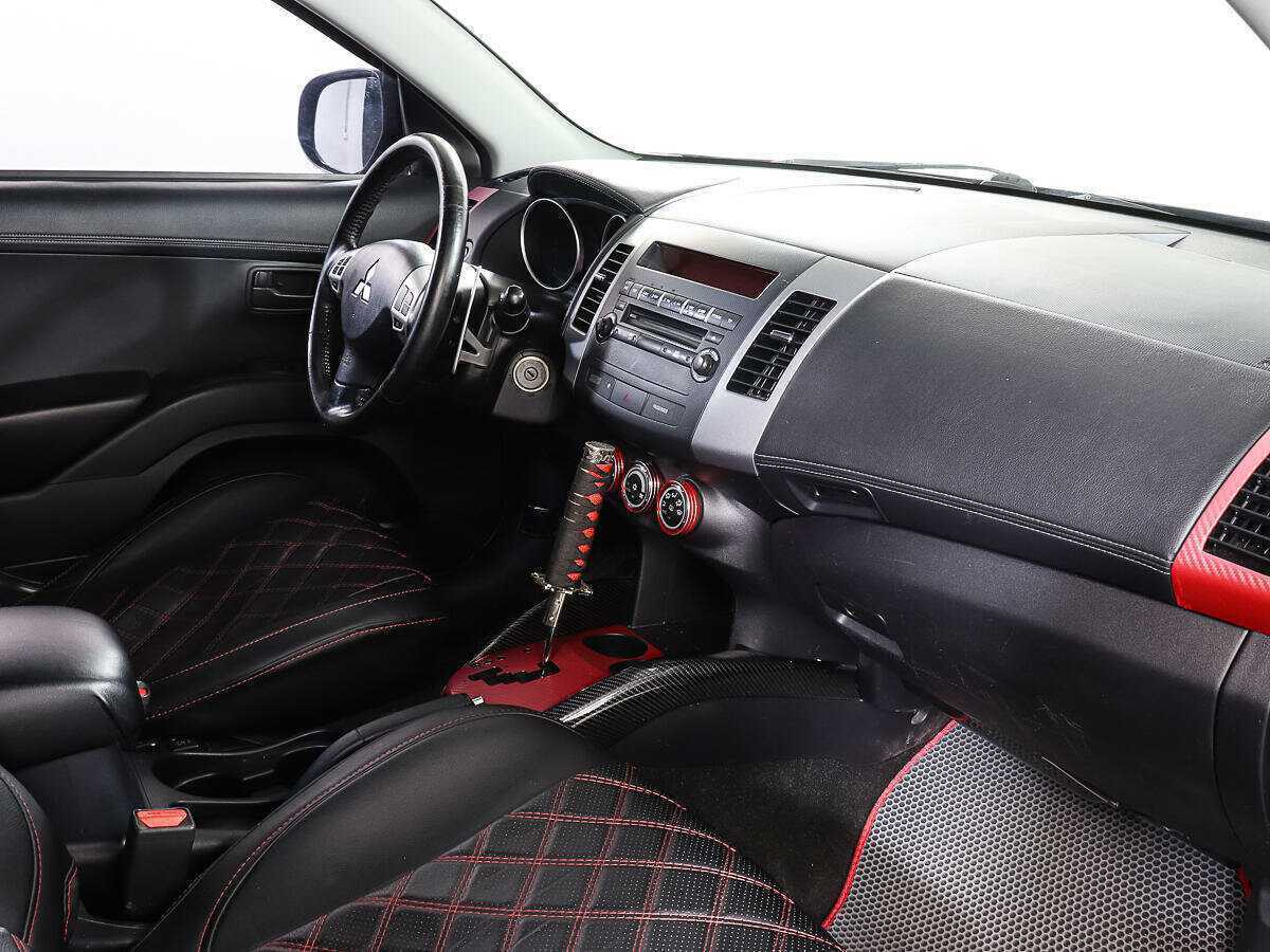 Mitsubishi Outlander с пробегом — 2011 год. Фото: #7