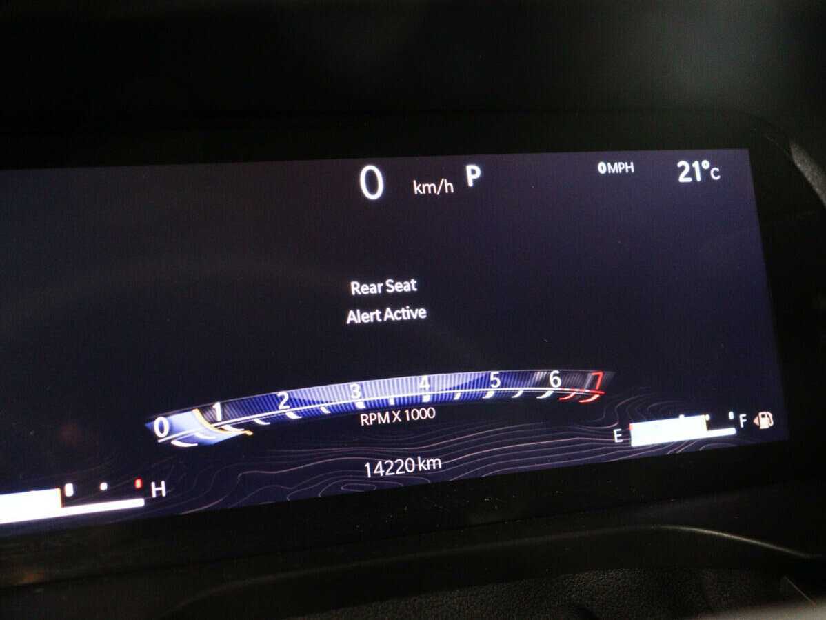 Jeep Grand Cherokee с пробегом — 2022 год. Фото: #10