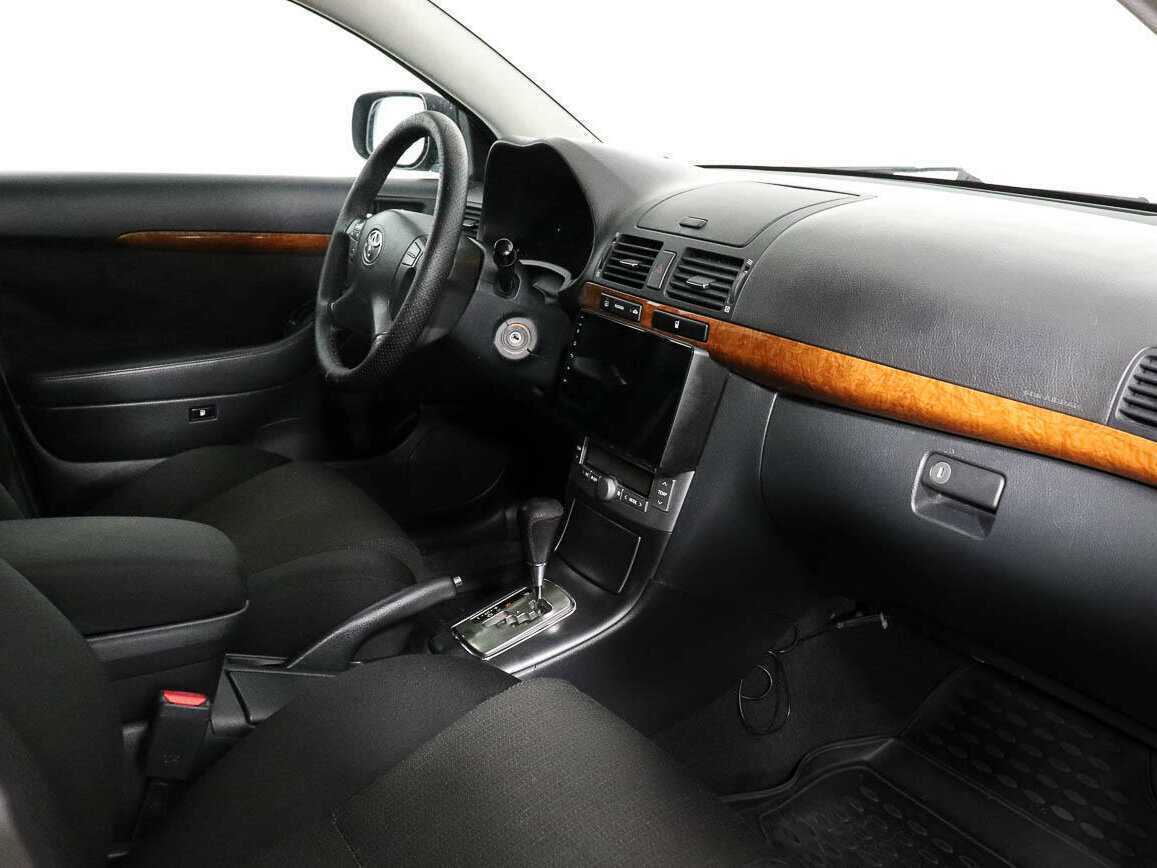 Toyota Avensis с пробегом — 2007 год. Фото: #6