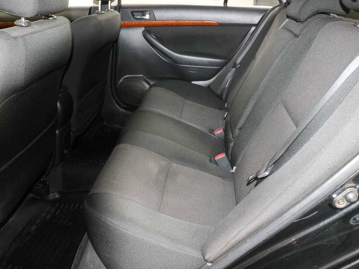 Toyota Avensis с пробегом — 2007 год. Фото: #8