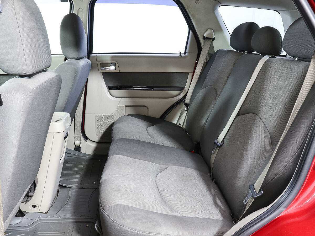 Mazda Tribute с пробегом — 2008 год. Фото: #8