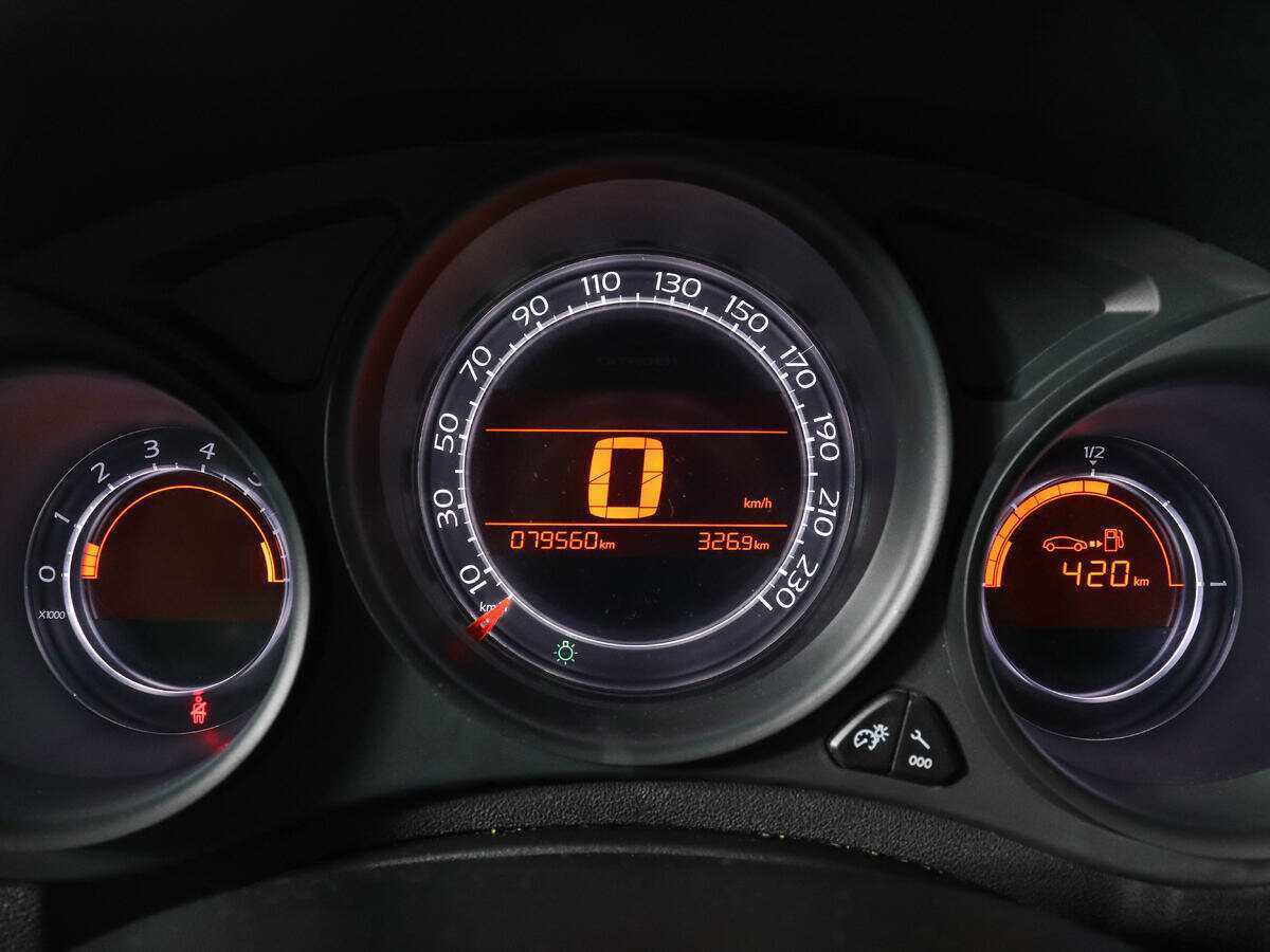 Citroen C4 с пробегом — 2011 год. Фото: #10