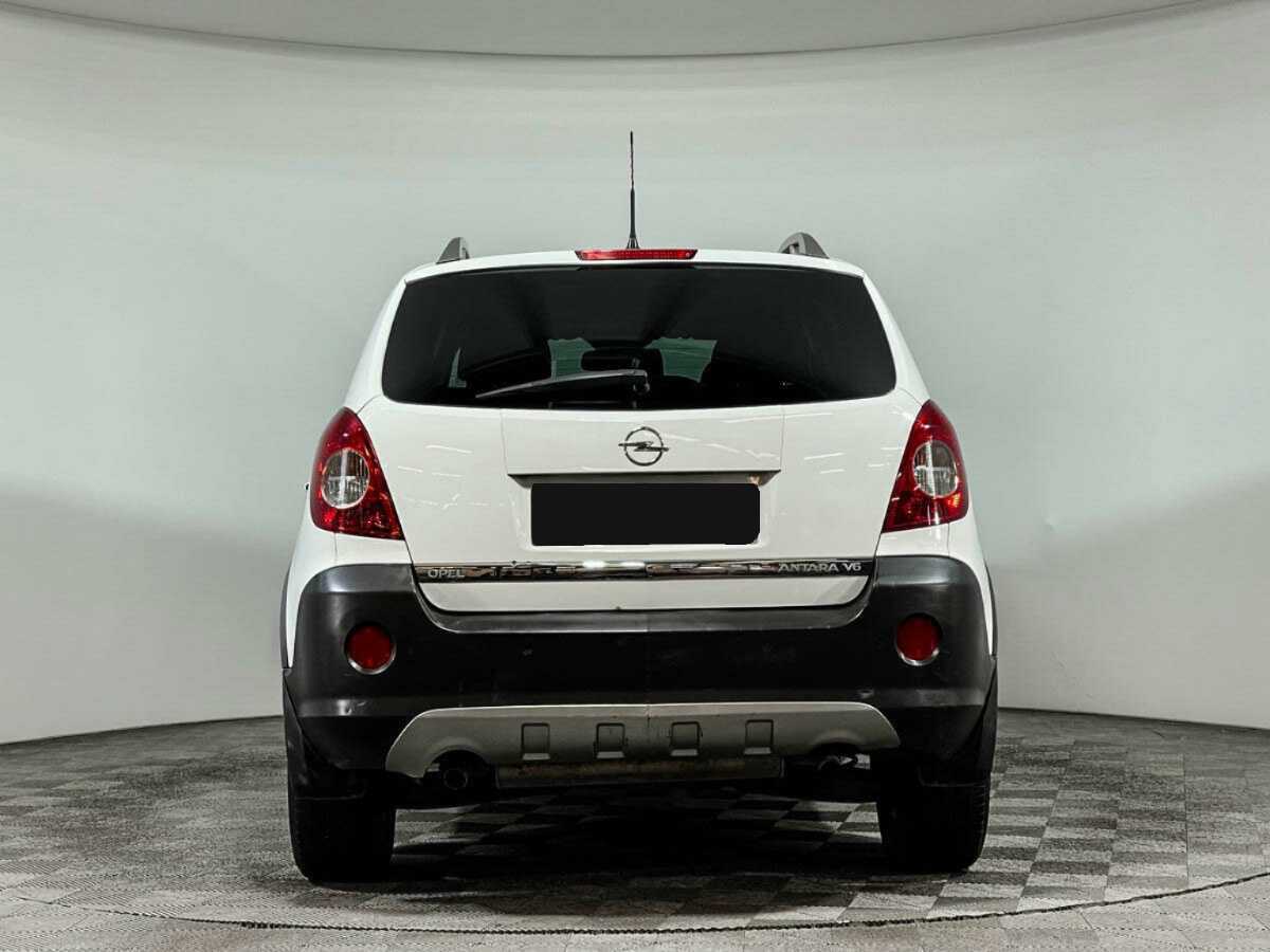 Opel Antara с пробегом — 2010 год. Фото: #2