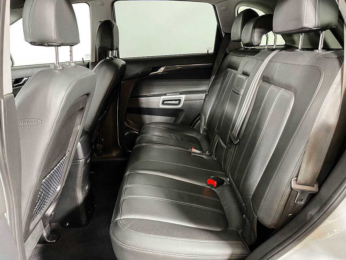 Opel Antara с пробегом — 2010 год. Фото: #5