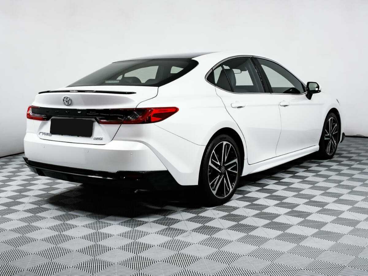 Toyota Camry с пробегом — 2024 год. Фото: #4