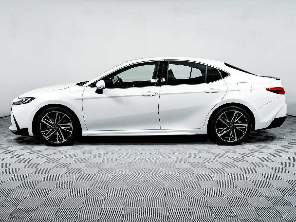 Toyota Camry с пробегом — 2024 год. Фото: #7