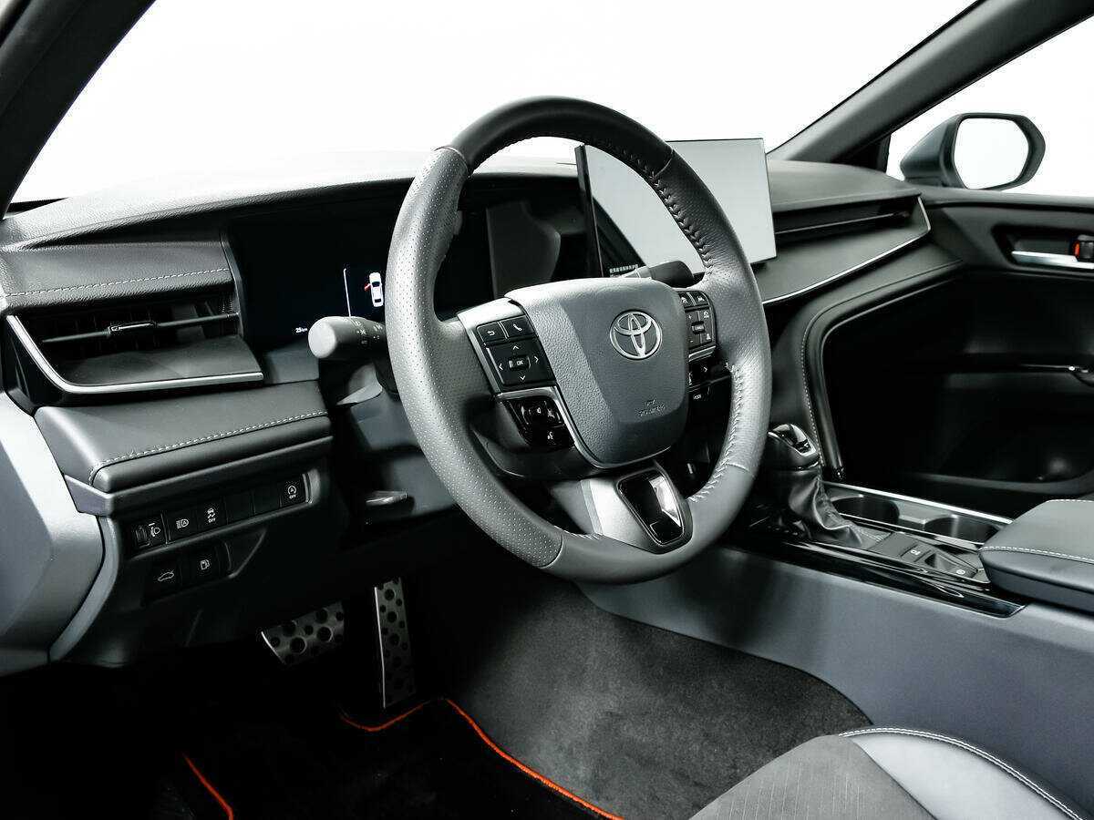 Toyota Camry с пробегом — 2024 год. Фото: #12