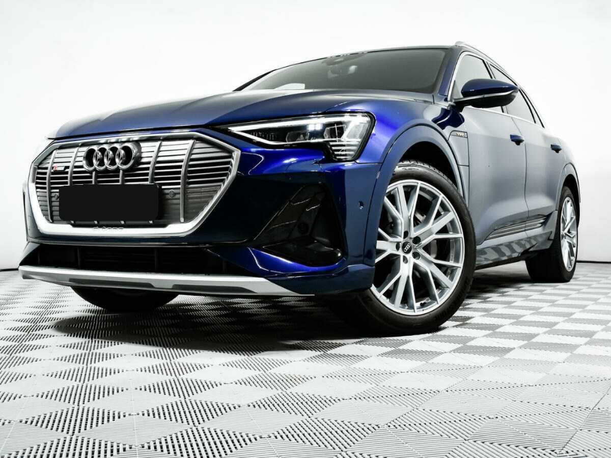 Audi e-tron с пробегом — 2022 год. Фото: #9