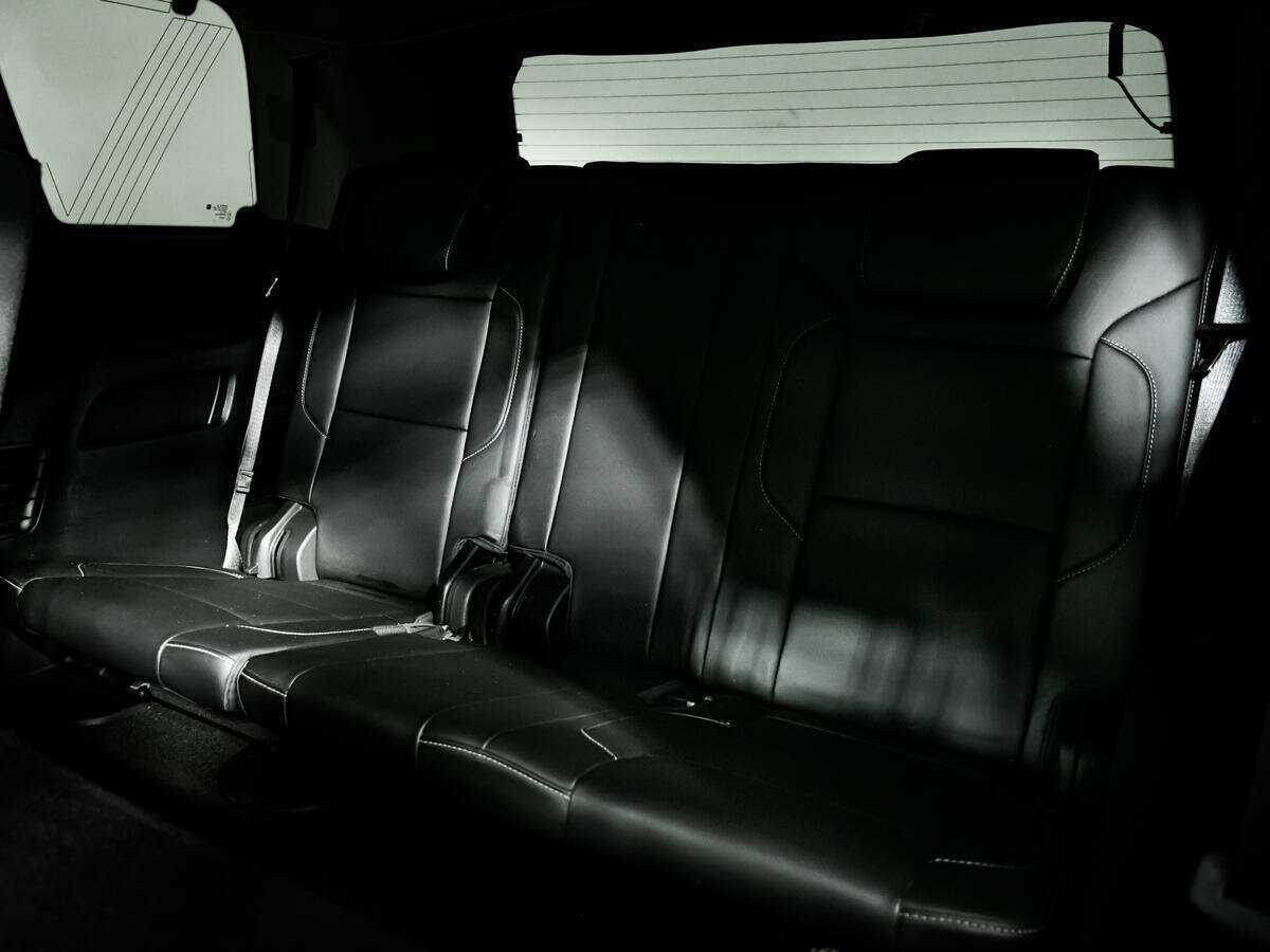 Chevrolet Tahoe с пробегом — 2017 год. Фото: #12