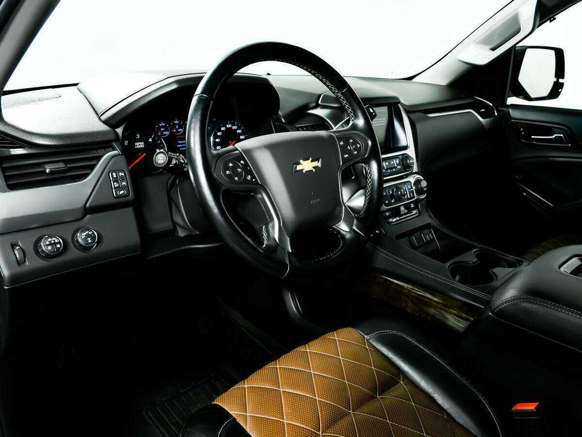 Chevrolet Tahoe с пробегом — 2017 год. Фото: #13