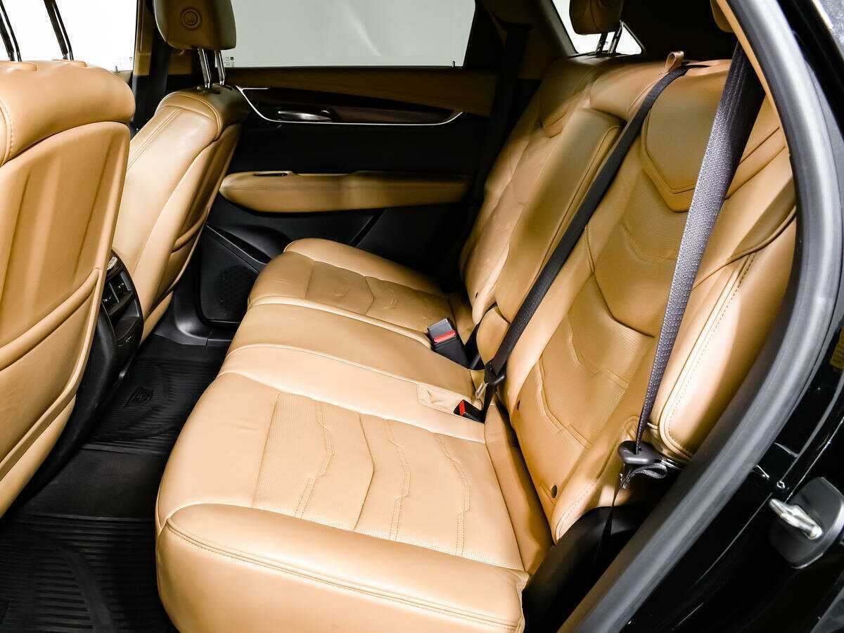 Cadillac XT5 с пробегом — 2017 год. Фото: #11